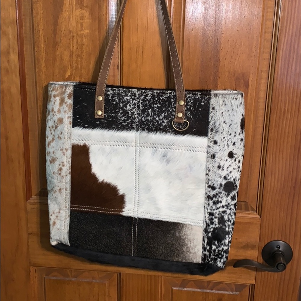 Flawless cowhide Myra bag